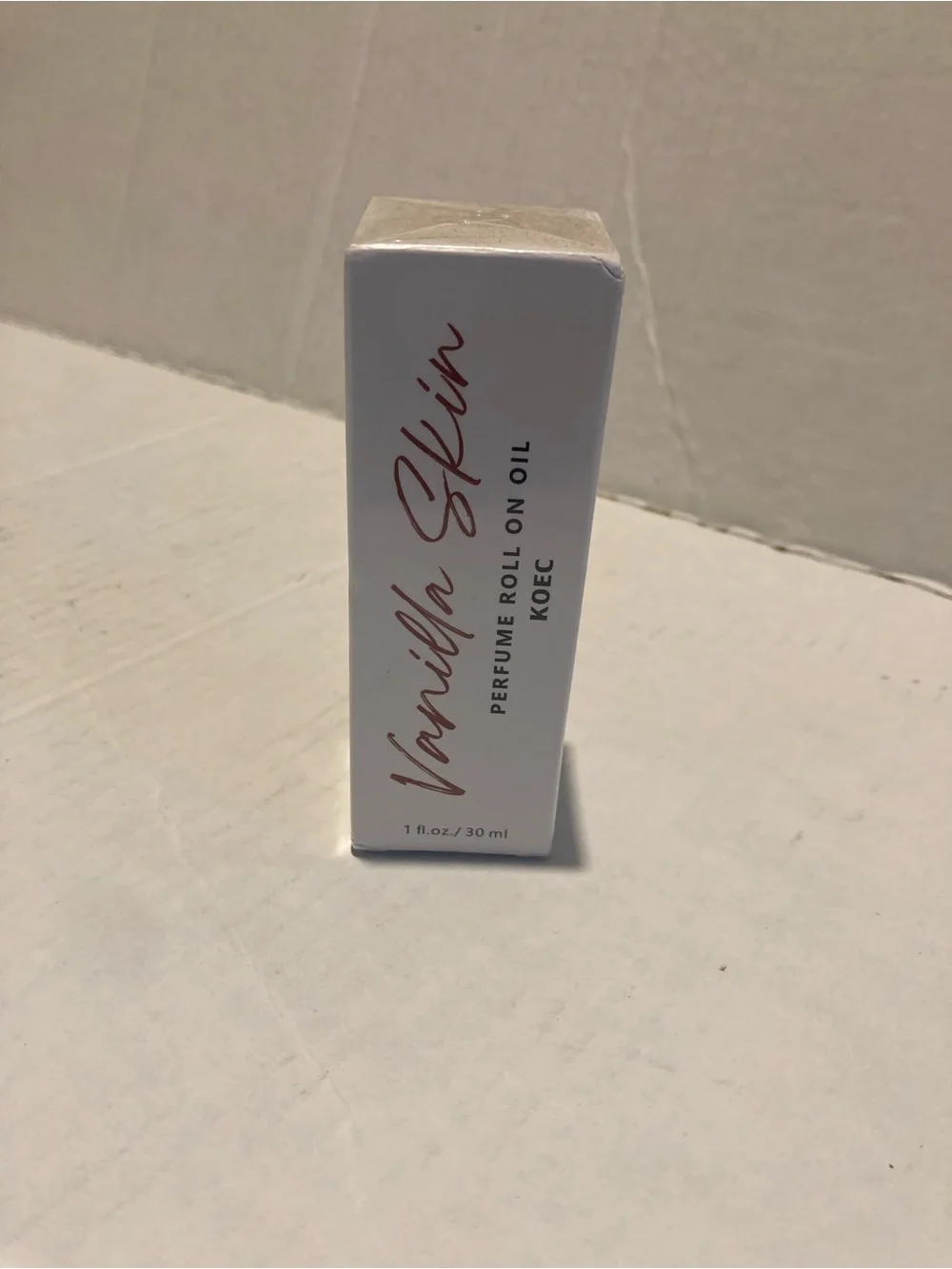 Vanilla Skin Perfume Roll On Oil - White & Rose Gold Text